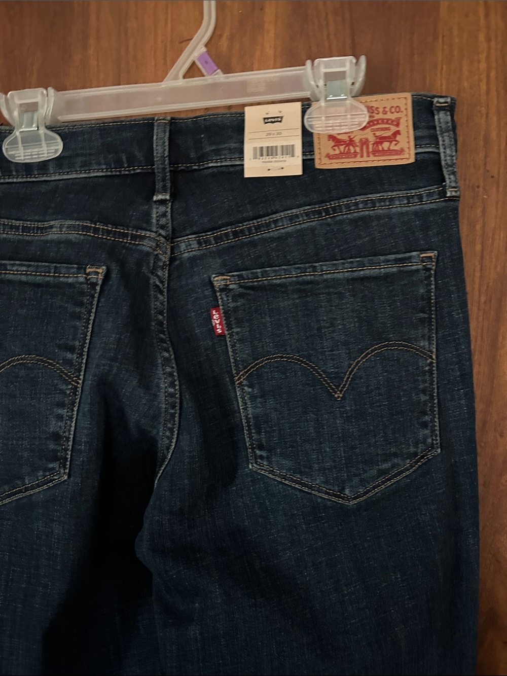 Levi's Women's Skinny Jeans - Dark Blue Wash - Picture 3 of 4